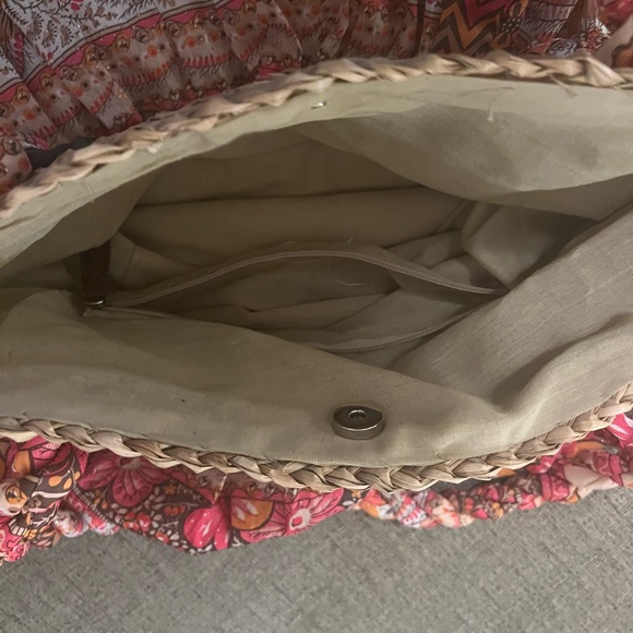 The Many Moods of Poppie Jones Tote - Picture 3 of 3